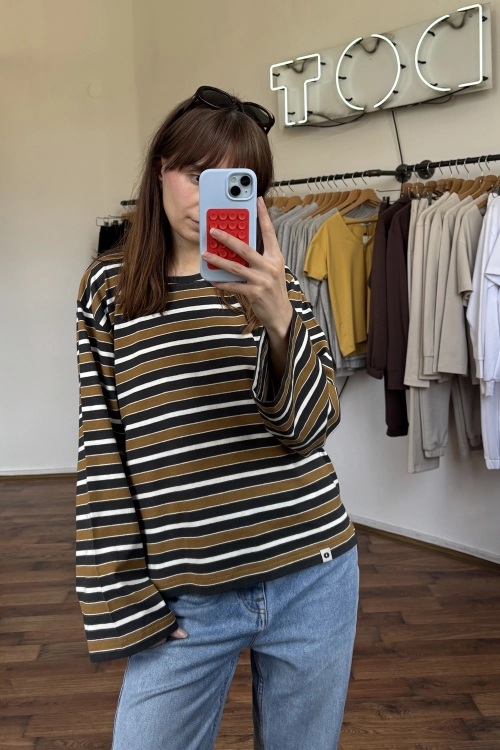 Longsleeve_STRIPES_Oversize_DUST_03.jpg