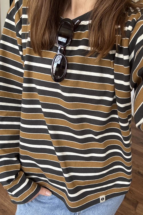 Longsleeve_STRIPES_Oversize_DUST_01.jpg