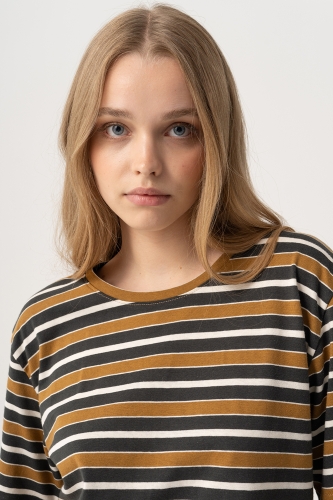 Tshirt_OVERSIZE_DUST_11.jpg