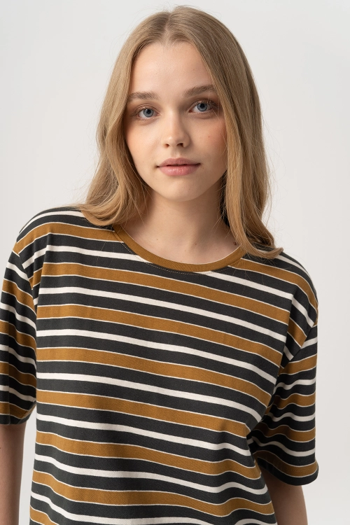 Tshirt_OVERSIZE_DUST_10.jpg