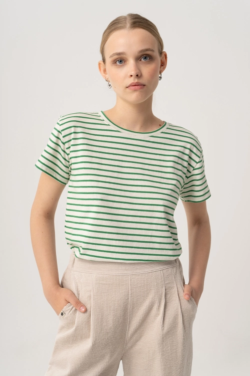 Tshirt_CLASSIC_BLOOM_01.jpg