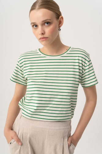 Tshirt_CLASSIC_BLOOM_05.jpg