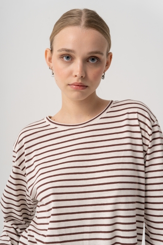 Longsleeve_OVERSIZE_COCO_04.jpg