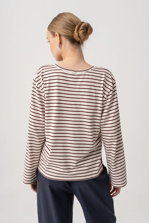Longsleeve_OVERSIZE_COCO_06.jpg
