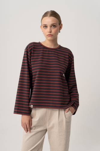 Longsleeve_OVERSIZE_CHILI_07.jpg